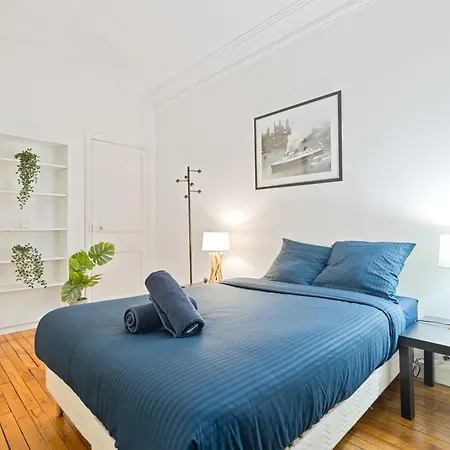 Superb Quartier Pantheon 4 Free Netflix Parigi
