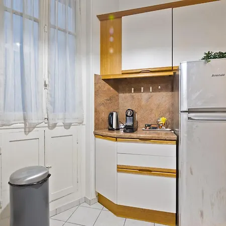 Superb Quartier Pantheon 4 Free Netflix Appartamento